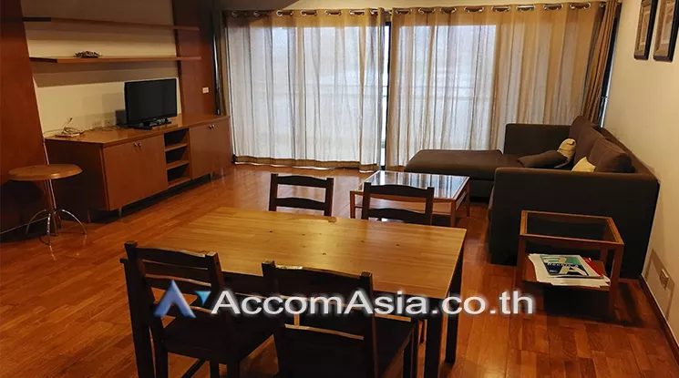  1 Bedroom  Condominium For Rent in Sathorn, Bangkok  near MRT Lumphini (13002546)