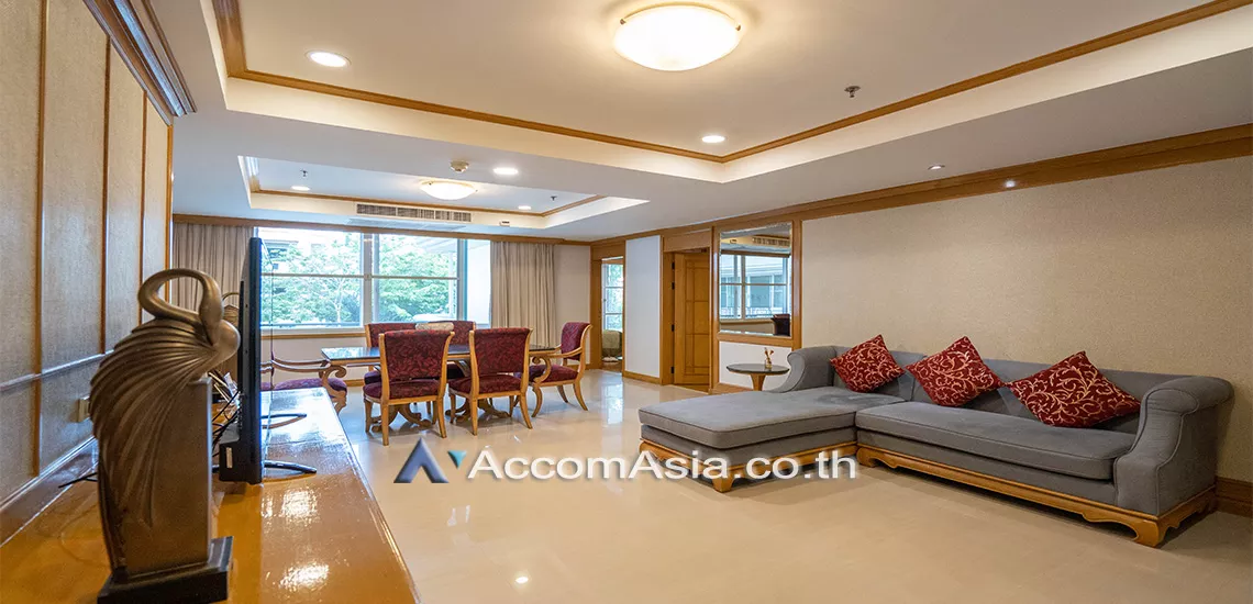  2 Bedrooms  Apartment For Rent in Sukhumvit, Bangkok  near BTS Phrom Phong (10244)