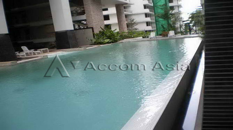  2 Bedrooms  Condominium For Rent in Sukhumvit, Bangkok  near BTS Thong Lo (13002655)