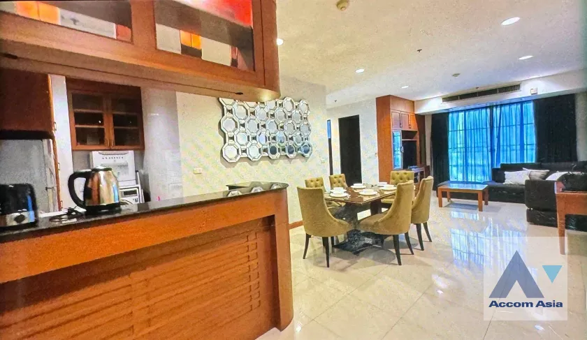  3 Bedrooms  Condominium For Rent in Sukhumvit, Bangkok  near BTS Asok - MRT Sukhumvit (13002657)