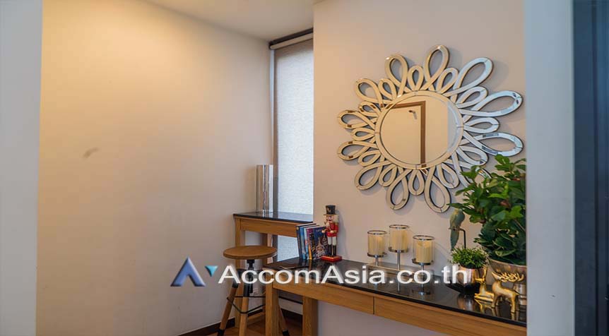 Private Swimming Pool, Duplex Condo, Pet friendly |  2 Bedrooms  Condominium For Rent in Sukhumvit, Bangkok  near BTS Thong Lo (13002666)