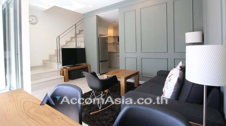  2 Bedrooms  Condominium For Rent in Sukhumvit, Bangkok  near BTS On Nut (13002668)