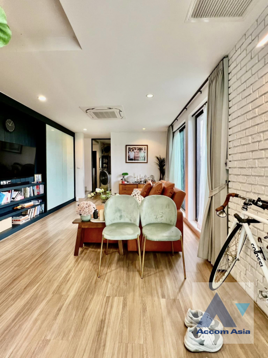 7  2 br Townhouse for rent and sale in sukhumvit ,Bangkok BTS On Nut 13002680