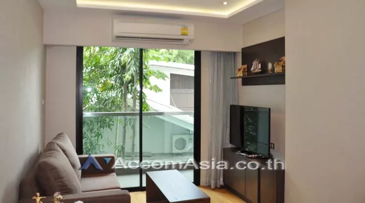  2 Bedrooms  Condominium For Rent in Sukhumvit, Bangkok  near BTS Thong Lo (13002688)