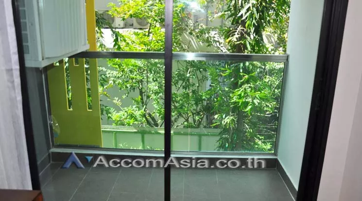  1 Bedroom  Condominium For Rent in Sukhumvit, Bangkok  near BTS Thong Lo (13002690)