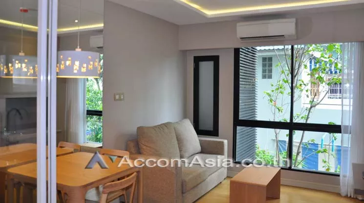  1 Bedroom  Condominium For Rent in Sukhumvit, Bangkok  near BTS Thong Lo (13002693)