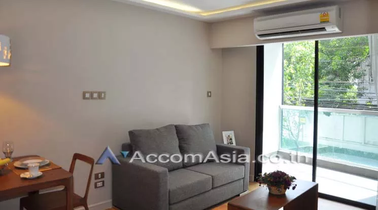  1 Bedroom  Condominium For Rent in Sukhumvit, Bangkok  near BTS Thong Lo (13002694)