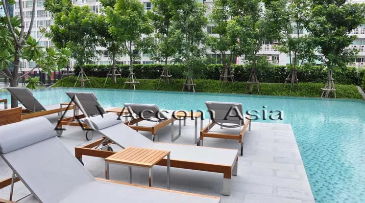  3 Bedrooms  Condominium For Rent in Sukhumvit, Bangkok  near BTS Nana (13002695)