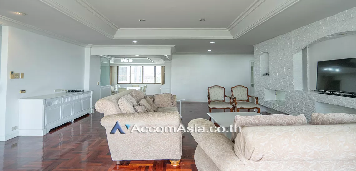 Big Balcony, Pet friendly |  3 Bedrooms  Apartment For Rent in Sukhumvit, Bangkok  near BTS Phrom Phong (AA10096)