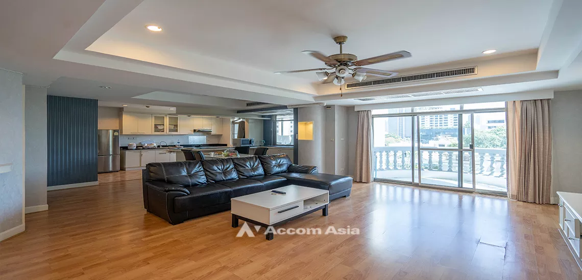  3 Bedrooms  Condominium For Rent in Sukhumvit, Bangkok  near BTS Phrom Phong (AA10100)