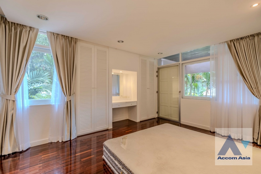 17  3 br Apartment For Rent in Ploenchit ,Bangkok BTS Ploenchit at Set among tropical atmosphere 10249