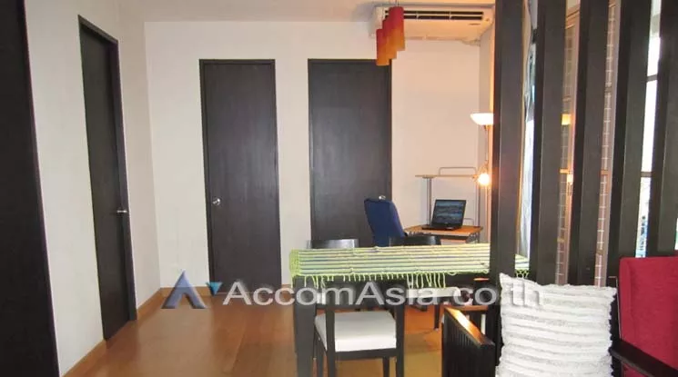  2 Bedrooms  Condominium For Rent in Sukhumvit, Bangkok  near BTS Asok - MRT Sukhumvit (AA10163)