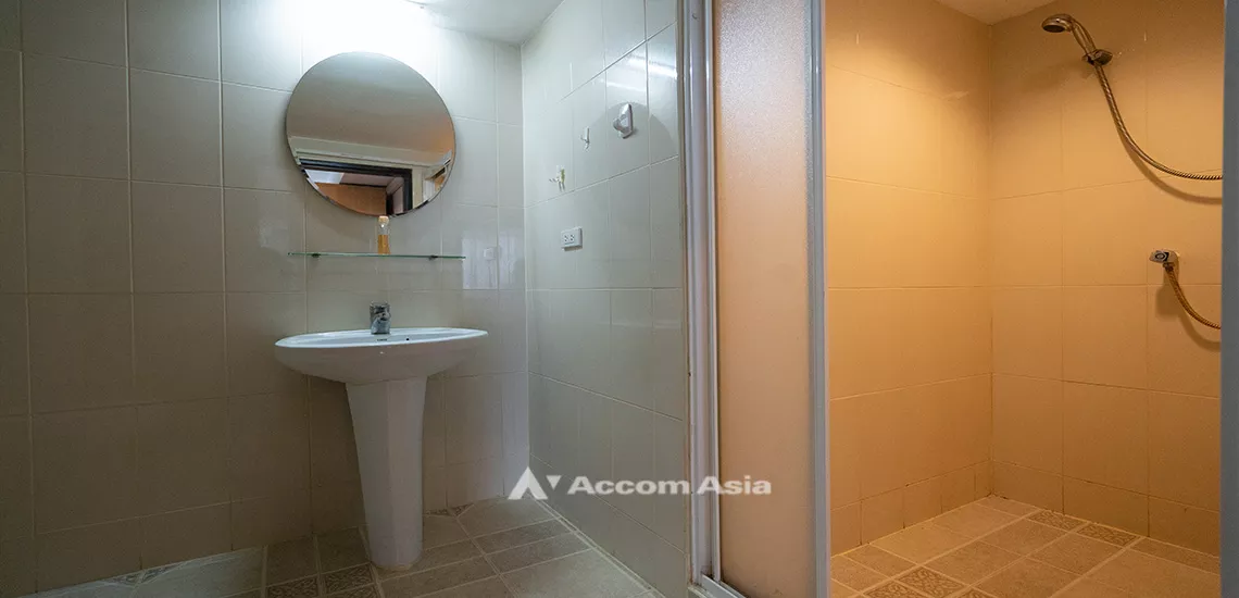 13  3 br Condominium For Rent in Sukhumvit ,Bangkok BTS Phrom Phong at Royal Castle AA10205