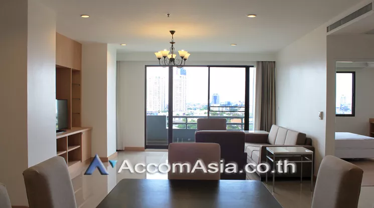  3 Bedrooms  Apartment For Rent in Sukhumvit, Bangkok  near BTS Ekkamai (10253)