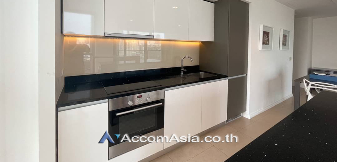  2 Bedrooms  Condominium For Rent & Sale in Charoennakorn, Bangkok  near BTS Krung Thon Buri (AA10300)