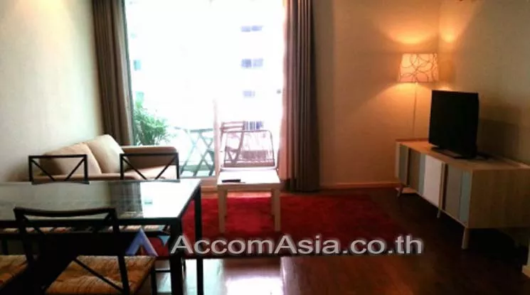  1 Bedroom  Condominium For Rent in Sukhumvit, Bangkok  near BTS Nana (AA10338)