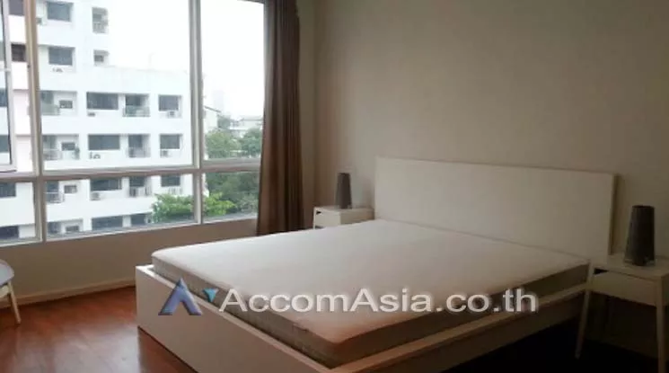  1 Bedroom  Condominium For Rent in Sukhumvit, Bangkok  near BTS Nana (AA10338)