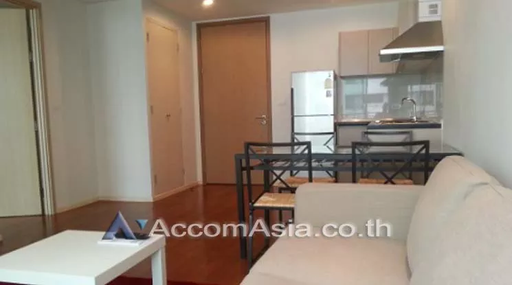  1 Bedroom  Condominium For Rent in Sukhumvit, Bangkok  near BTS Nana (AA10338)