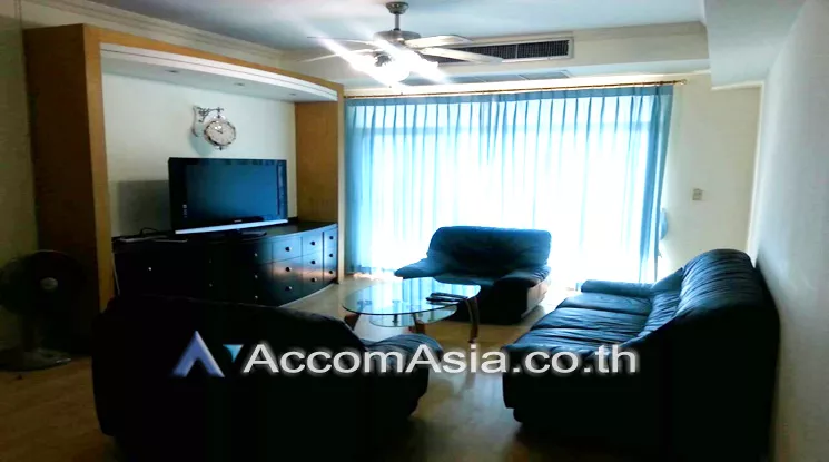  3 Bedrooms  Condominium For Rent in Sukhumvit, Bangkok  near BTS Phrom Phong (AA10415)