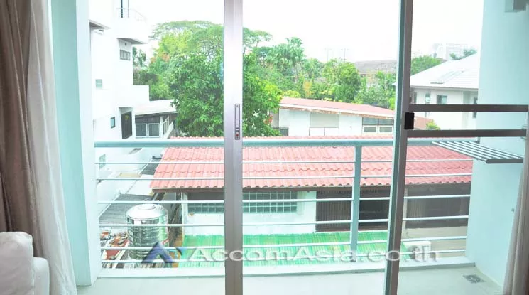  1  2 br Apartment For Rent in Sukhumvit ,Bangkok BTS Thong Lo at Low Rised Building AA10462