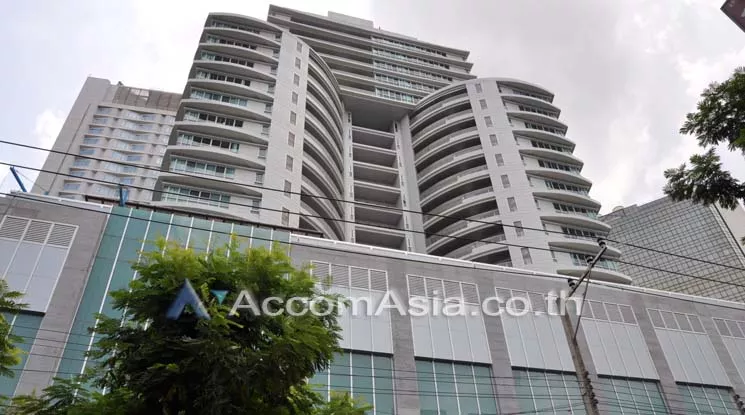 Pet friendly |  3 Bedrooms  Apartment For Rent in Sukhumvit, Bangkok  near BTS Asok - MRT Sukhumvit (AA10514)