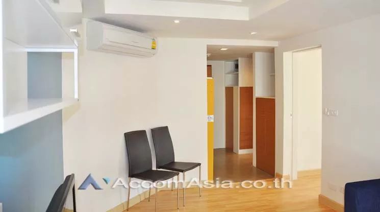  1 Bedroom  Apartment For Rent in Sukhumvit, Bangkok  near BTS Thong Lo (AA10576)