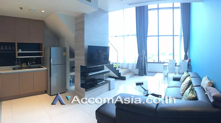  1 Bedroom  Condominium For Sale in Sukhumvit, Bangkok  near BTS Phrom Phong (AA10649)