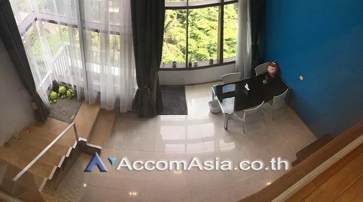  1 Bedroom  Condominium For Sale in Sukhumvit, Bangkok  near BTS Phrom Phong (AA10649)