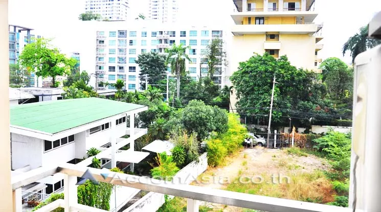  2 Bedrooms  Condominium For Rent in Sukhumvit, Bangkok  near BTS Thong Lo (AA10716)