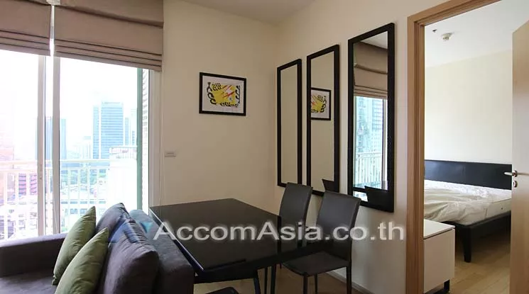  1 Bedroom  Condominium For Rent in Sukhumvit, Bangkok  near BTS Phrom Phong (AA10743)