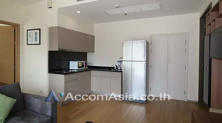  1 Bedroom  Condominium For Rent in Sukhumvit, Bangkok  near BTS Phrom Phong (AA10743)