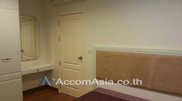  2 Bedrooms  Condominium For Rent in Phaholyothin, Bangkok  near BTS Ari (AA10870)