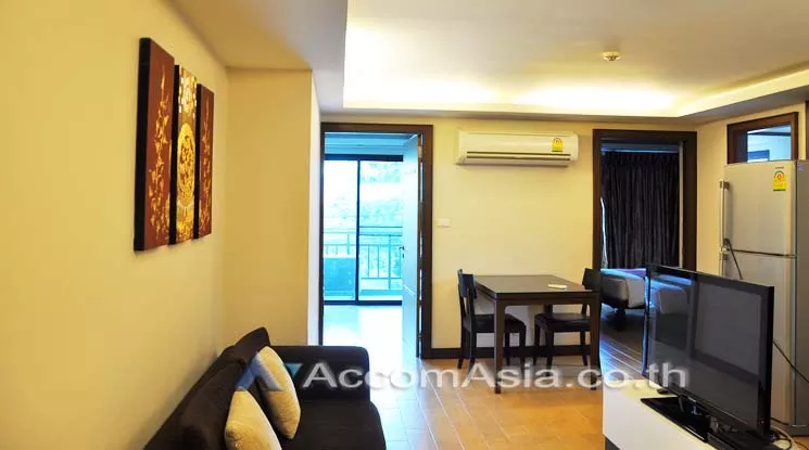  2 Bedrooms  Apartment For Rent in Sukhumvit, Bangkok  near BTS Phrom Phong (AA10888)