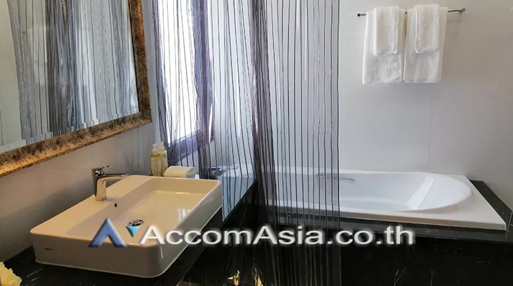 4  1 br Apartment For Rent in Sukhumvit ,Bangkok BTS Thong Lo at Panoramic view on rooftop AA10941
