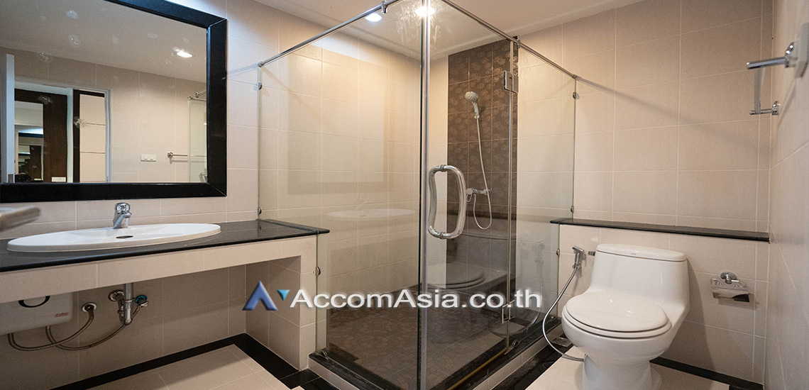 12  4 br House For Rent in Sukhumvit ,Bangkok BTS Ekkamai at Private Compound 5000801