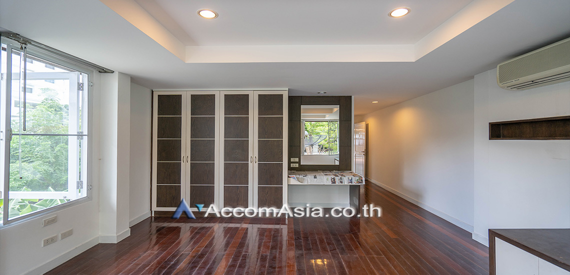 7  4 br House For Rent in Sukhumvit ,Bangkok BTS Ekkamai at Private Compound 5000801