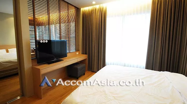  1 Bedroom  Condominium For Rent in Sukhumvit, Bangkok  near BTS Phrom Phong (AA11042)