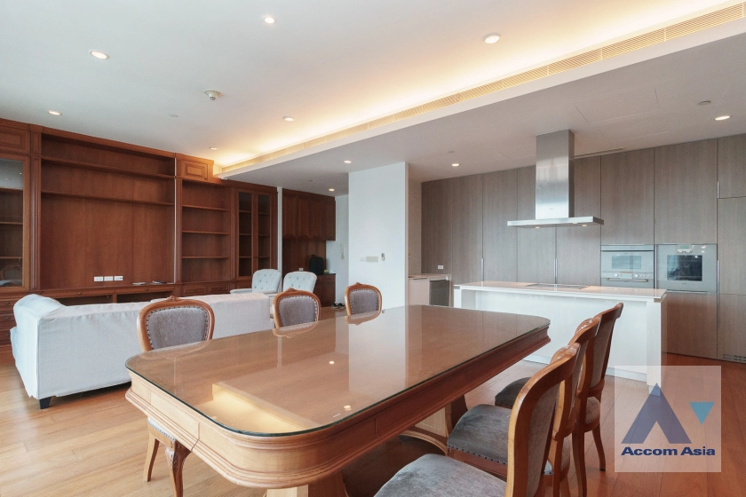 5  3 br Condominium For Rent in Ploenchit ,Bangkok BTS Ratchadamri at 185 Rajadamri AA11046