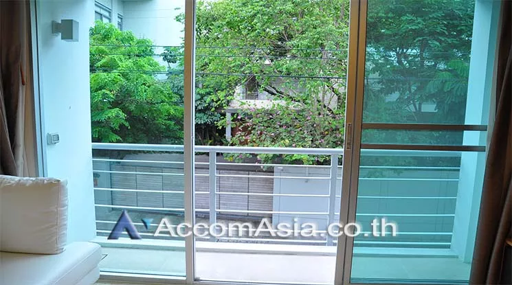  1  2 br Apartment For Rent in Sukhumvit ,Bangkok BTS Thong Lo at Low Rised Building AA11066