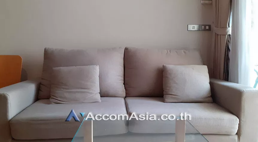  1 Bedroom  Condominium For Sale in Sukhumvit, Bangkok  near BTS Thong Lo (AA11119)