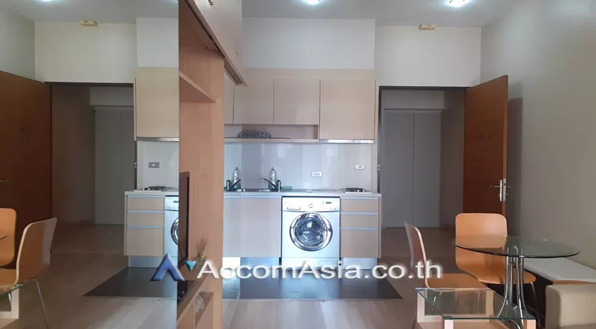  1 Bedroom  Condominium For Sale in Sukhumvit, Bangkok  near BTS Thong Lo (AA11119)