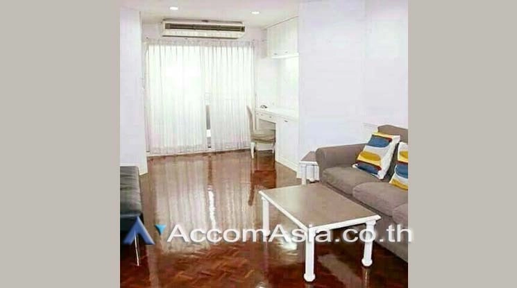  3 Bedrooms  Condominium For Rent in Sukhumvit, Bangkok  near BTS Ekkamai (AA11193)