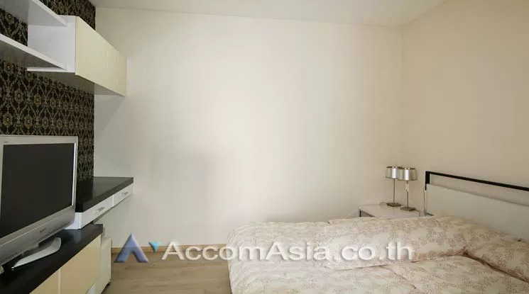  1 Bedroom  Condominium For Rent in Sukhumvit, Bangkok  near BTS Thong Lo (AA11262)