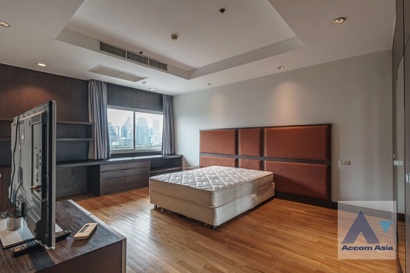 18  4 br Apartment For Rent in Ploenchit ,Bangkok BTS Ploenchit at Elegance and Traditional Luxury 10265