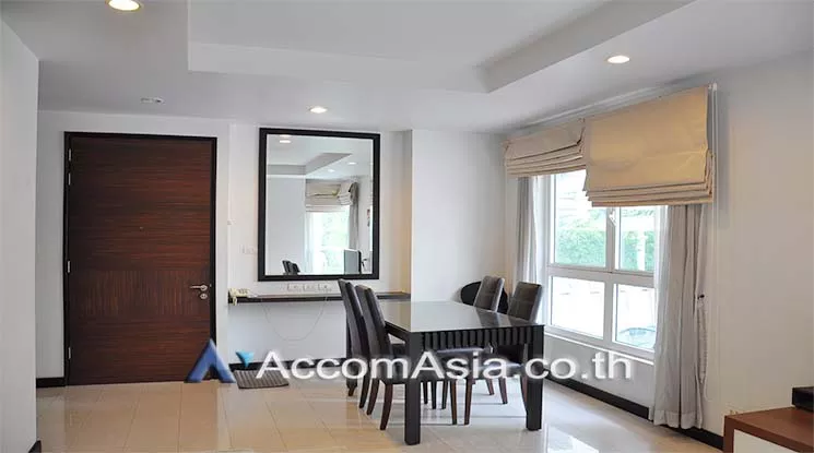  1 Bedroom  Condominium For Rent in Sukhumvit, Bangkok  near BTS Ekkamai (AA11353)