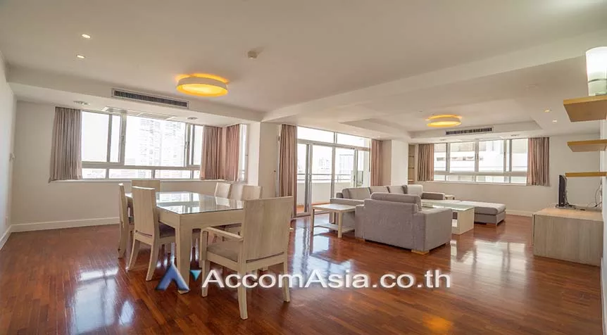 Pet friendly |  3 Bedrooms  Apartment For Rent in Sukhumvit, Bangkok  near BTS Phrom Phong (AA11453)