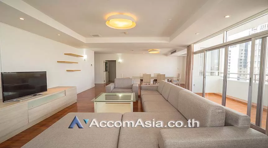 Pet friendly |  3 Bedrooms  Apartment For Rent in Sukhumvit, Bangkok  near BTS Phrom Phong (AA11453)