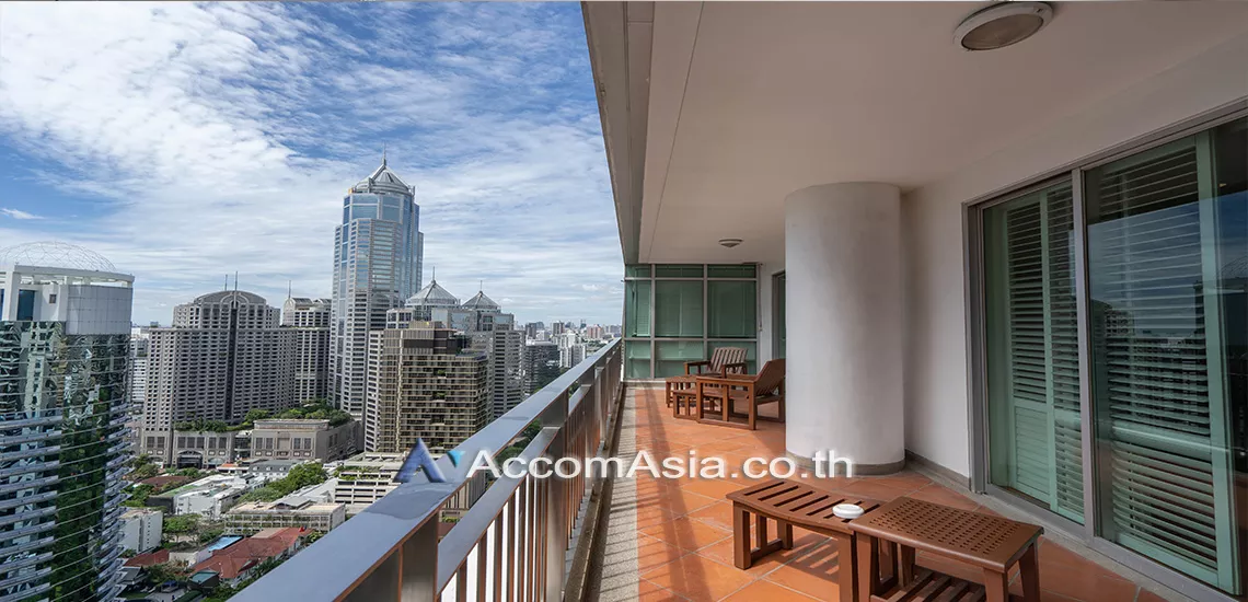 Penthouse |  4 Bedrooms  Apartment For Rent in Ploenchit, Bangkok  near BTS Ploenchit (AA11550)