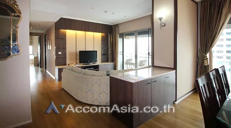 Pet friendly |  3 Bedrooms  Condominium For Rent in Sukhumvit, Bangkok  near BTS Phrom Phong (AA11676)