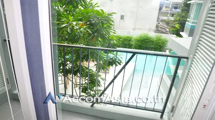  2 Bedrooms  Condominium For Rent in Sukhumvit, Bangkok  near BTS Thong Lo (AA11701)